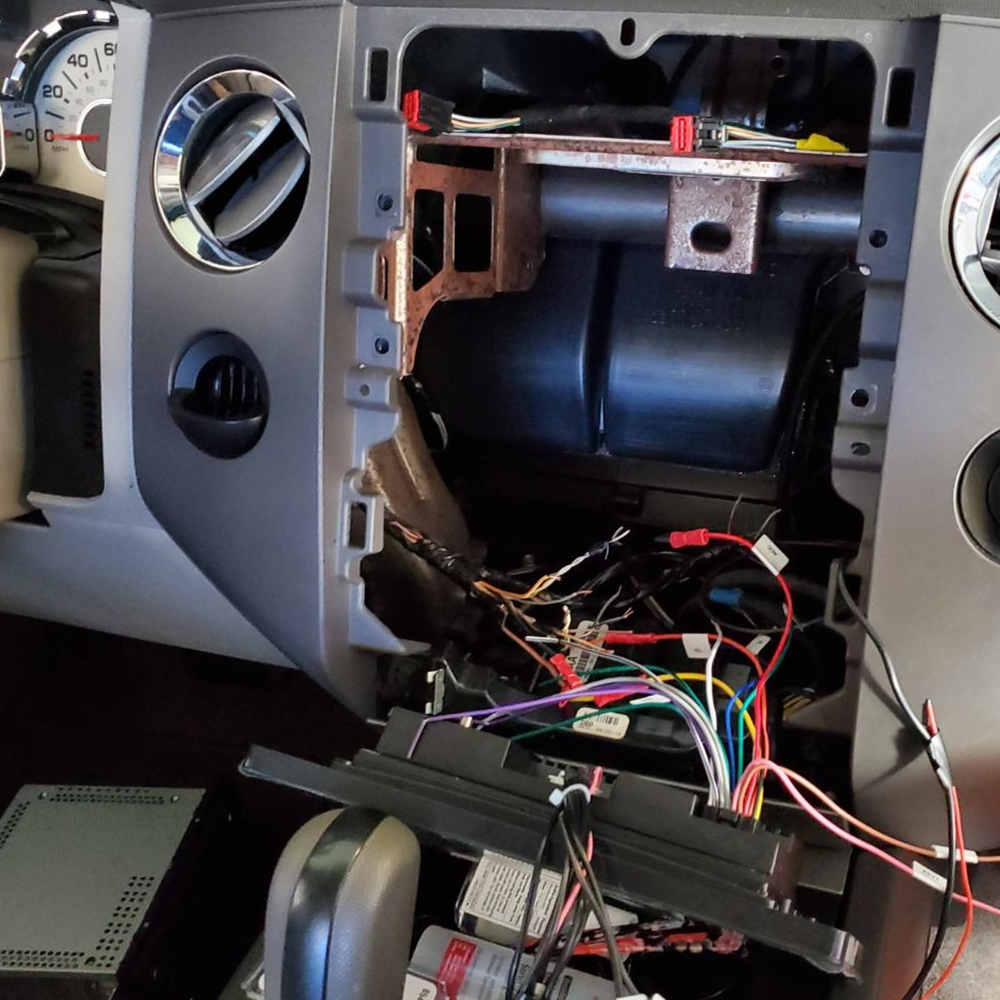 I installed Double Din Android Car Stereo 10.1 Inch in my 2014 Ford Expedition XLT - Binize